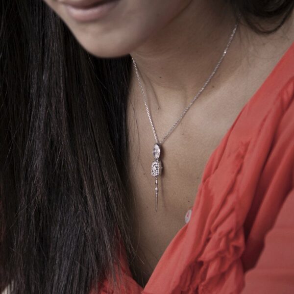 Indossato Collana Elmo Argento Pietre Donna