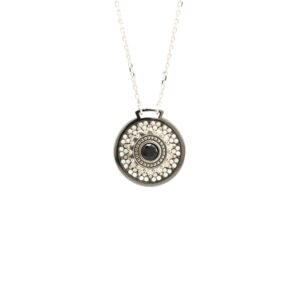 Collana Minimal Natività pietre avorio gioiello argento Ellius