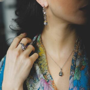 collana anello e orecchino cupola campanella portafortuna capri donna