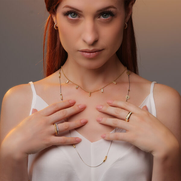 collana raggi mini indossata collezione solaris gioielli argento ellius