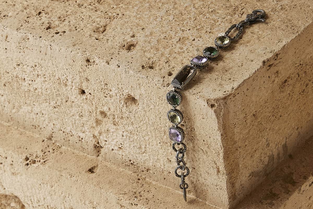 Bracciale in argento con pietre colorate della collezione Seicento ispirata al barocco