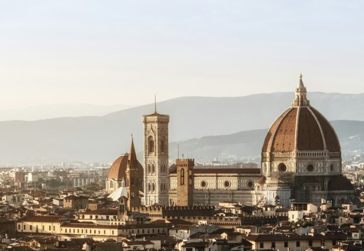 Che differenza c’è tra Duomo e Cattedrale?